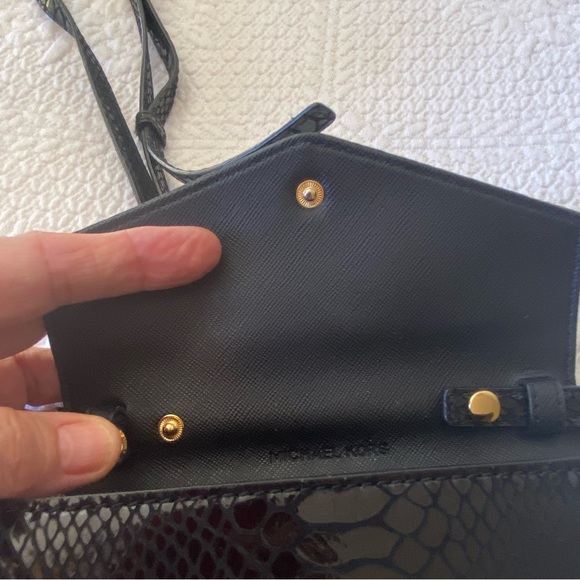 Michael Kors black wallet faux snake on chain and crossbody strap. Like new - Picture 7 of 11